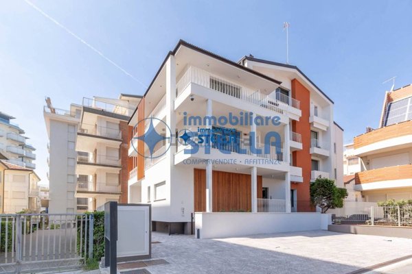 appartamento in vendita a Jesolo in zona Lido