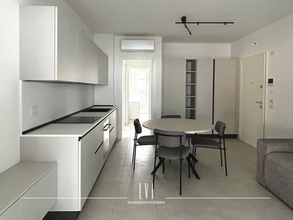 appartamento in vendita a Jesolo in zona Lido