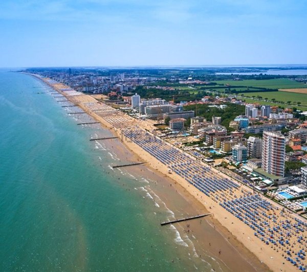 appartamento in vendita a Jesolo in zona Lido