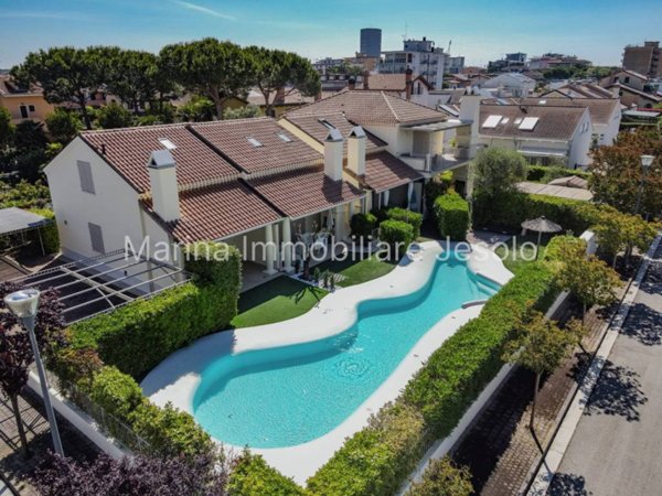 appartamento in vendita a Jesolo in zona Lido