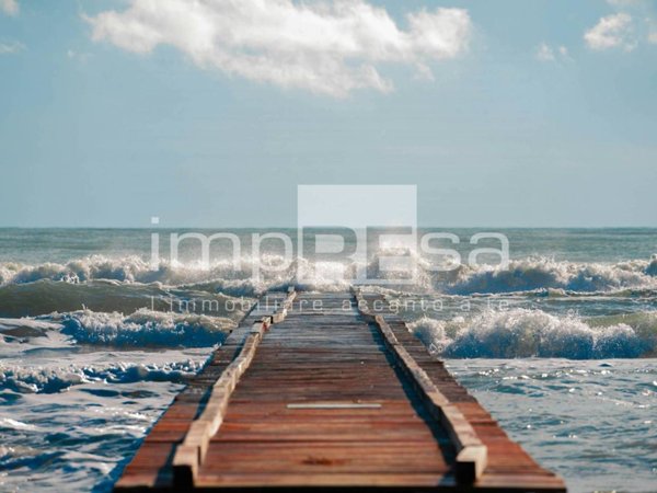 casa indipendente in vendita a Jesolo in zona Lido