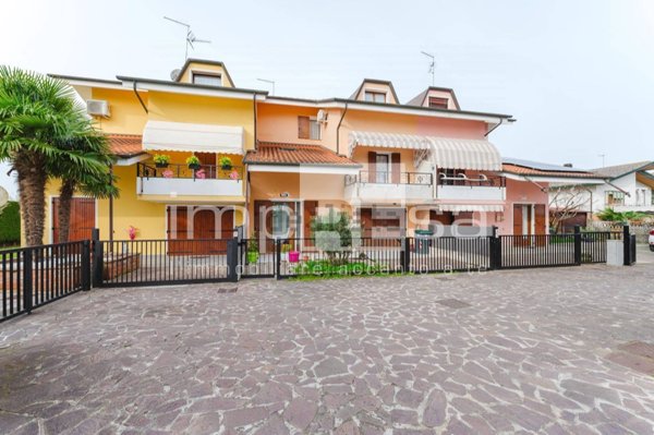 casa indipendente in vendita a Jesolo in zona Cortellazzo