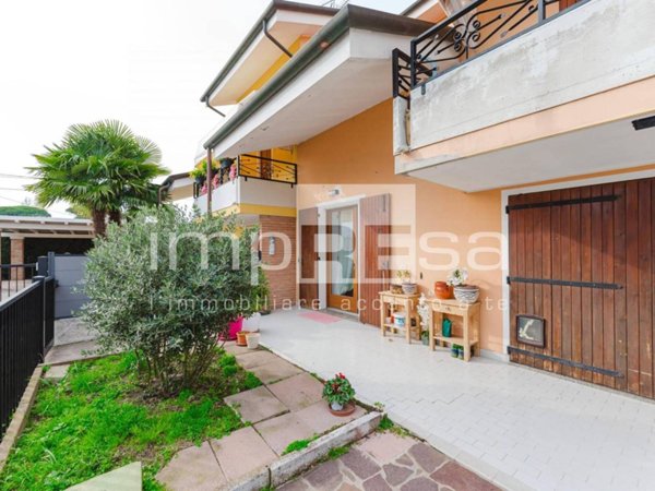 casa indipendente in vendita a Jesolo in zona Cortellazzo