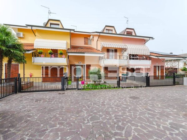 casa indipendente in vendita a Jesolo in zona Cortellazzo