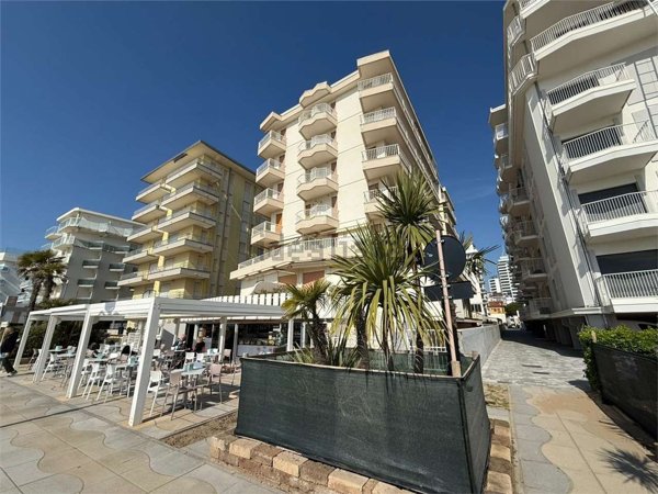 appartamento in vendita a Jesolo in zona Lido