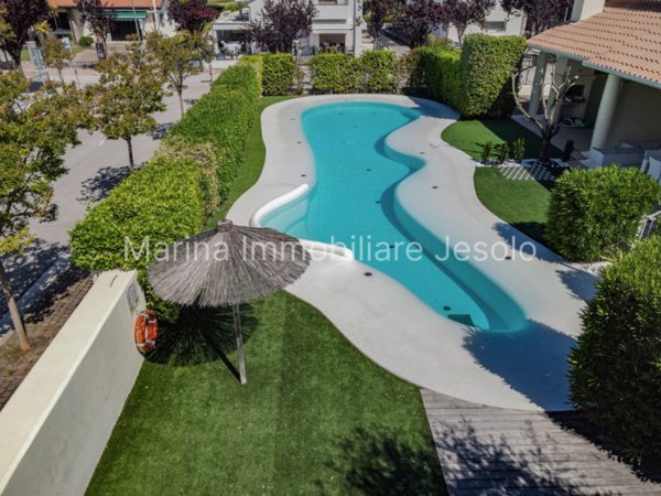 appartamento in vendita a Jesolo in zona Lido