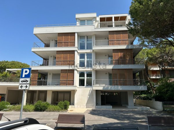 appartamento in vendita a Jesolo in zona Lido