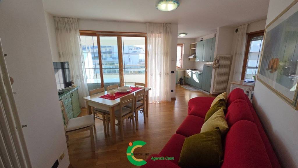 appartamento in vendita a Jesolo in zona Lido