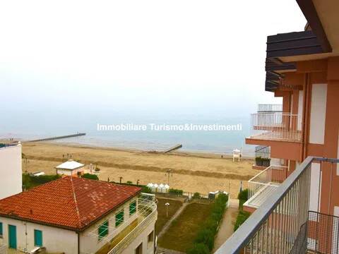 appartamento in vendita a Jesolo in zona Lido