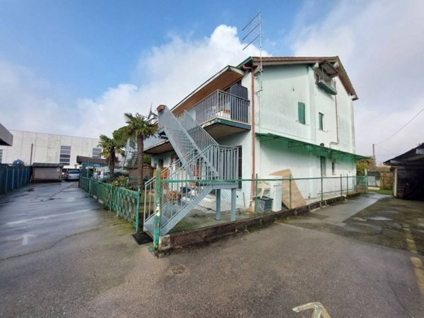 appartamento in vendita a Jesolo in zona Lido