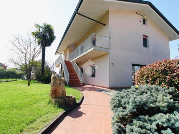 casa indipendente in vendita a Jesolo in zona Lido