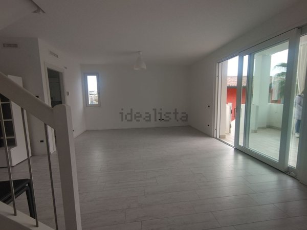 appartamento in vendita a Jesolo in zona Lido