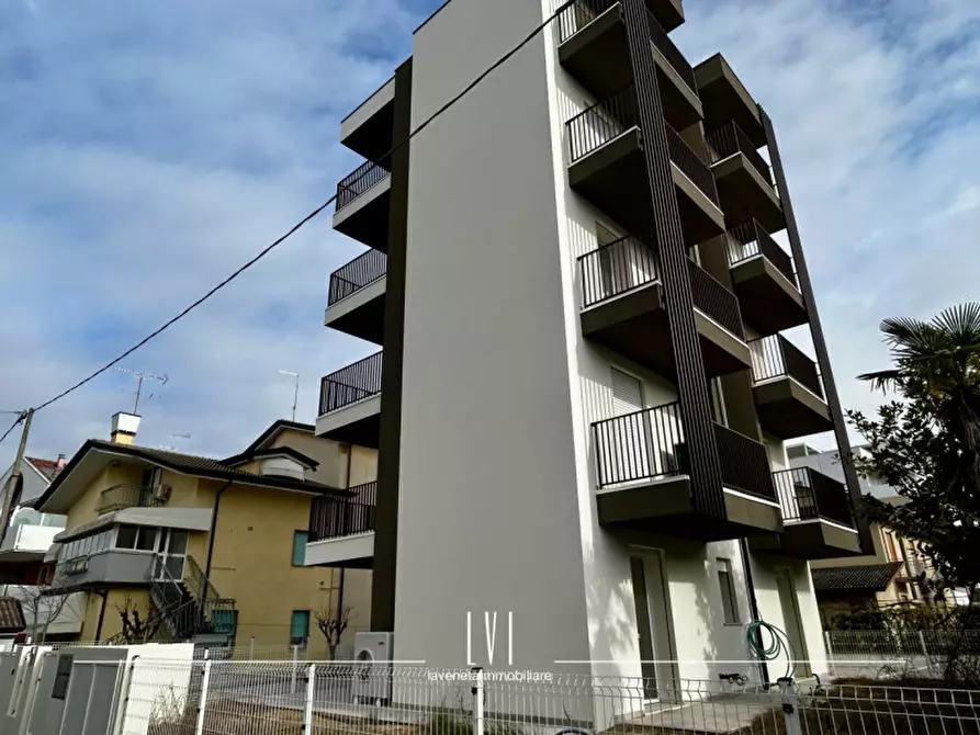 appartamento in vendita a Jesolo in zona Lido