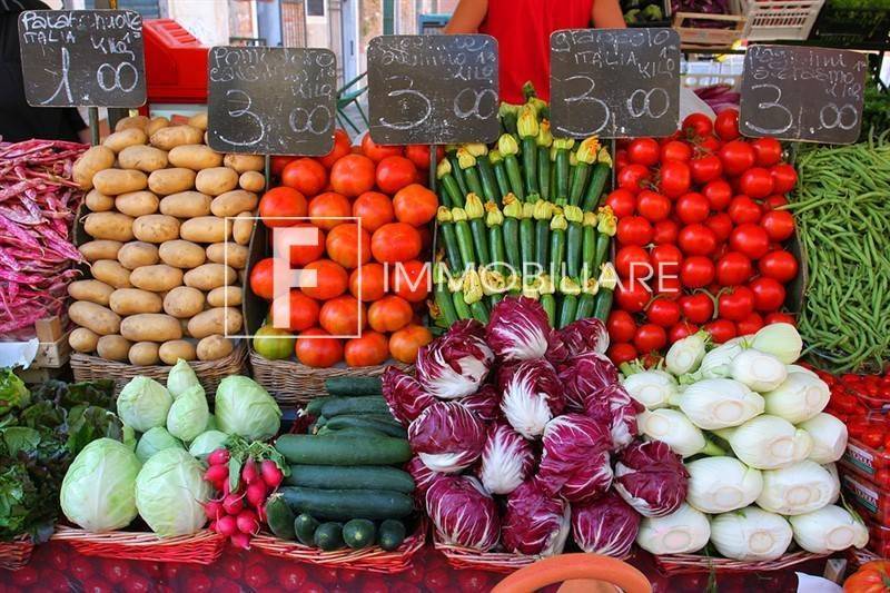 negozio in vendita a Jesolo