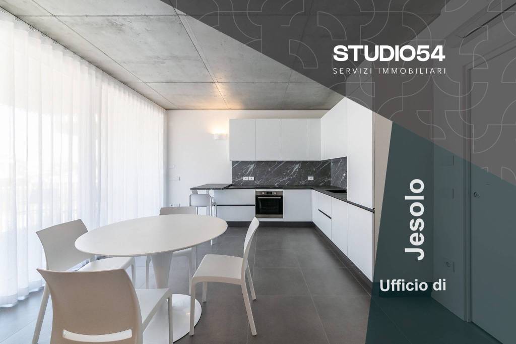 appartamento in vendita a Jesolo in zona Lido