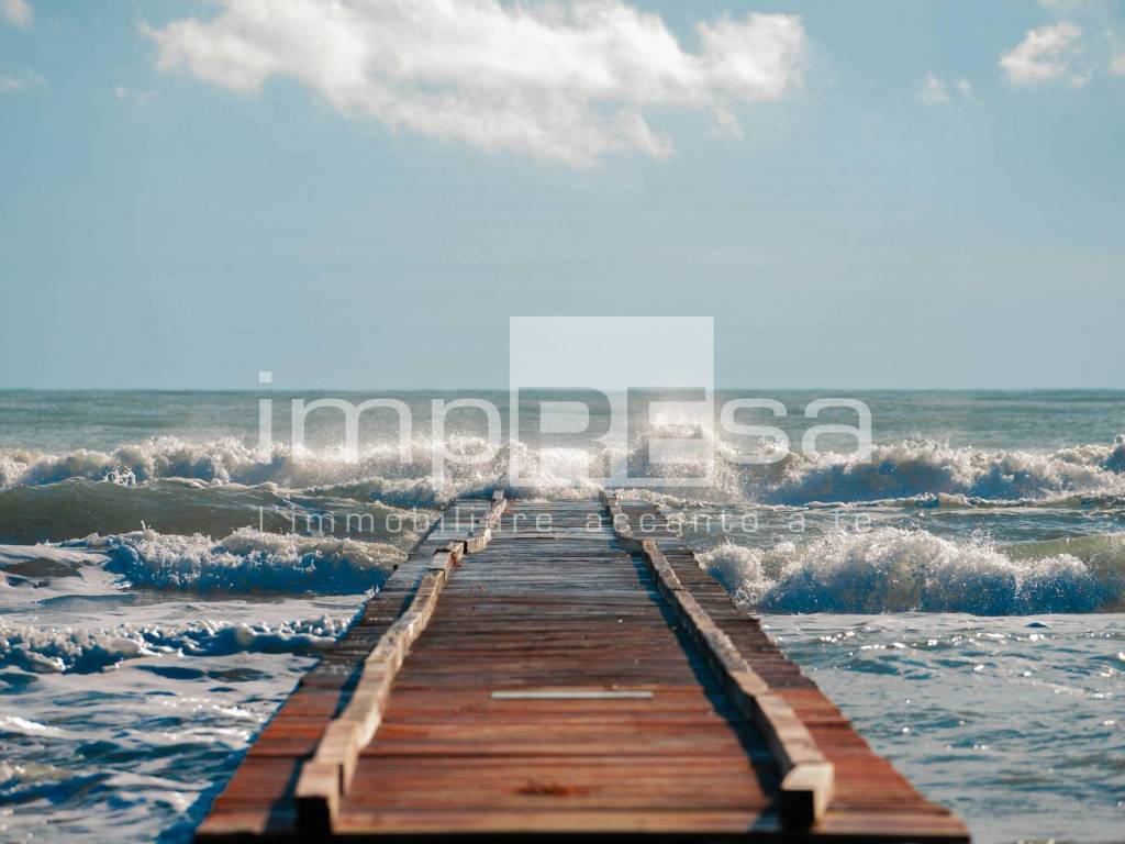 casa indipendente in vendita a Jesolo in zona Lido