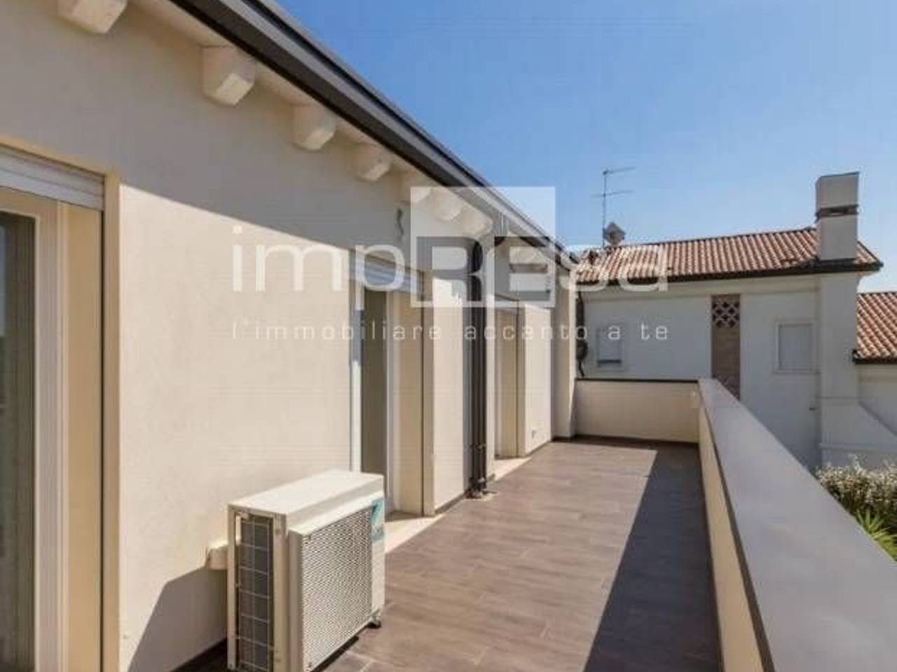 casa indipendente in vendita a Jesolo in zona Lido