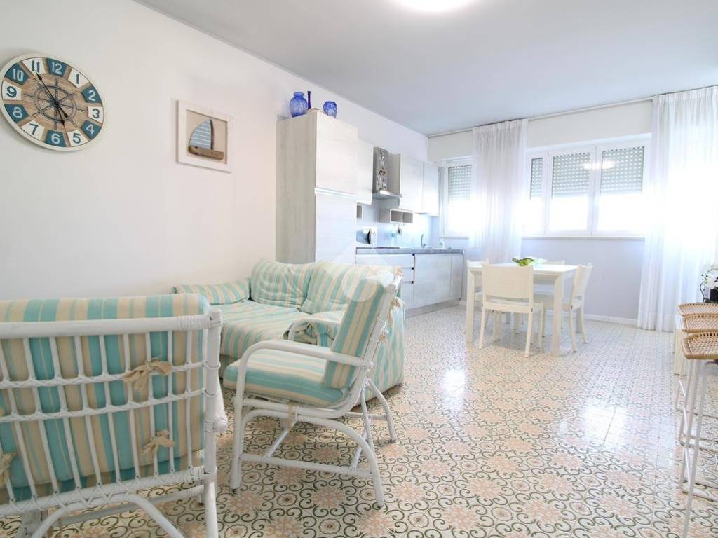 appartamento in vendita a Jesolo in zona Lido