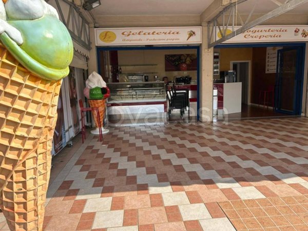 negozio in vendita a Jesolo in zona Lido