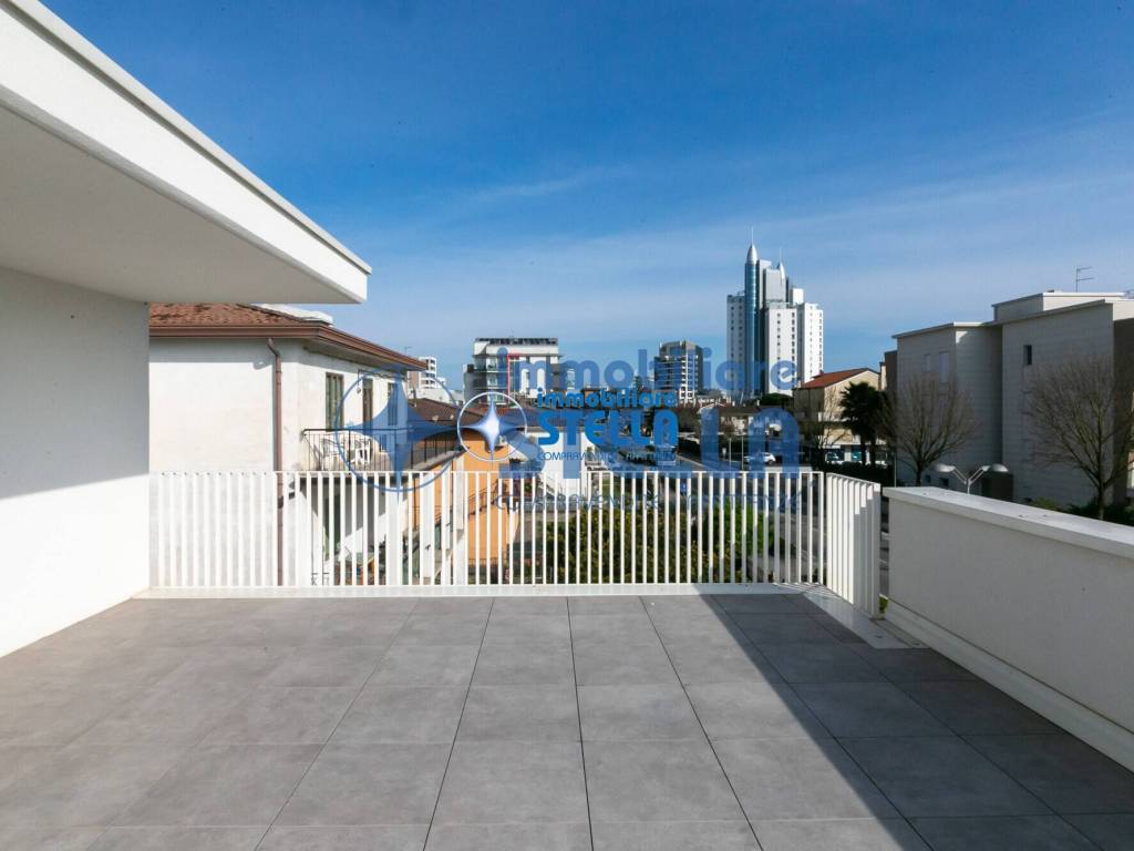 appartamento in vendita a Jesolo in zona Lido