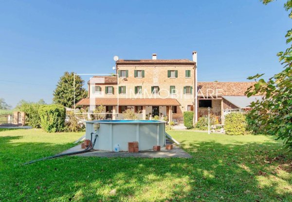 casa indipendente in vendita a Jesolo in zona Lido