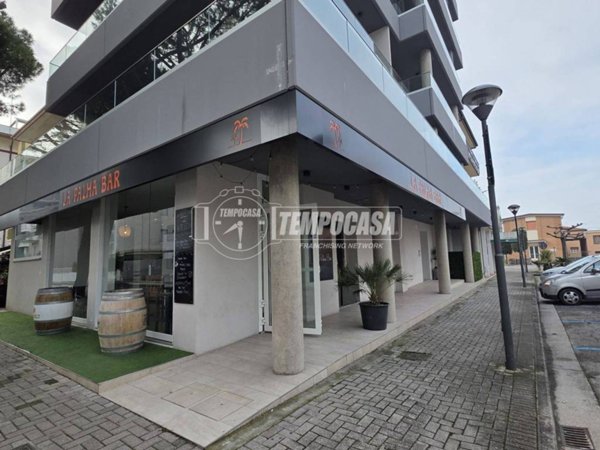 negozio in vendita a Jesolo in zona Lido
