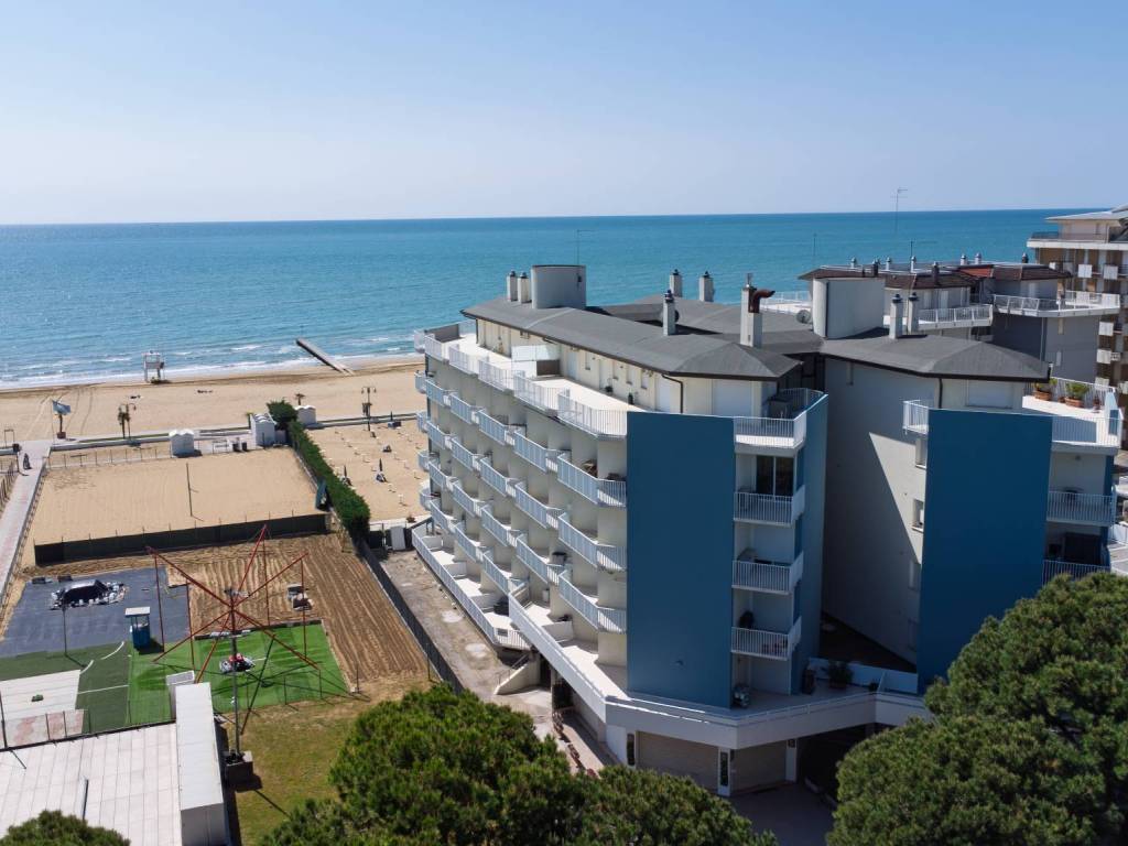 appartamento in vendita a Jesolo in zona Lido