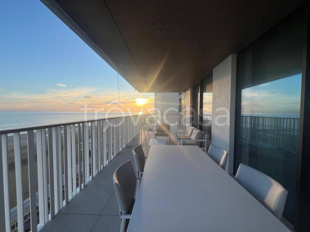 appartamento in vendita a Jesolo in zona Lido