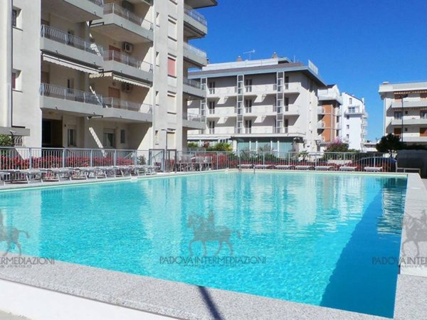 appartamento in vendita a Jesolo in zona Lido