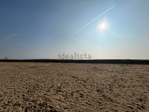 appartamento in vendita a Jesolo in zona Lido