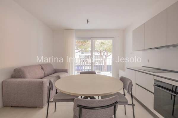 appartamento in vendita a Jesolo in zona Lido