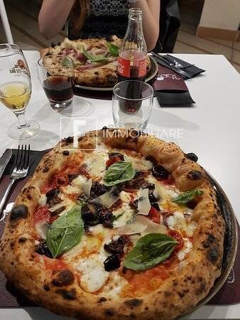 negozio in vendita a Jesolo in zona Lido