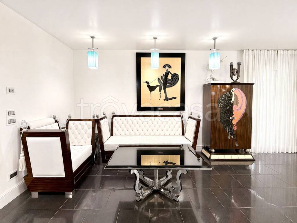 appartamento in vendita a Jesolo in zona Lido