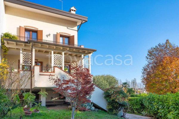 casa indipendente in vendita a Jesolo in zona Cortellazzo