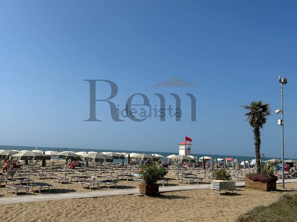 appartamento in vendita a Jesolo in zona Lido