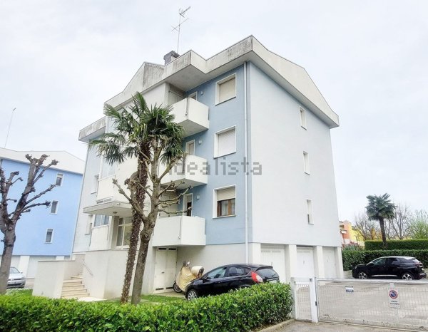 appartamento in vendita a Jesolo in zona Lido