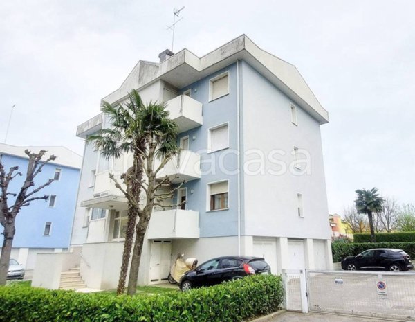 appartamento in vendita a Jesolo in zona Lido