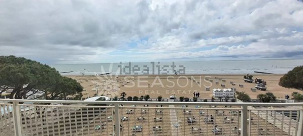 appartamento in vendita a Jesolo in zona Lido