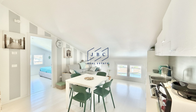 appartamento in vendita a Jesolo in zona Lido