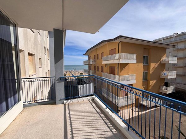 appartamento in vendita a Jesolo in zona Lido