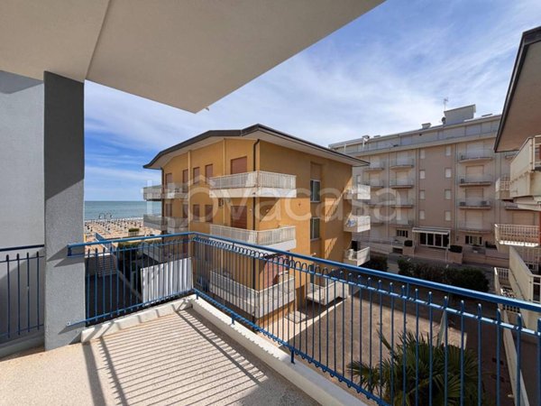 appartamento in vendita a Jesolo in zona Lido