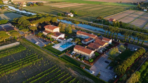casa indipendente in vendita a Jesolo in zona Lido