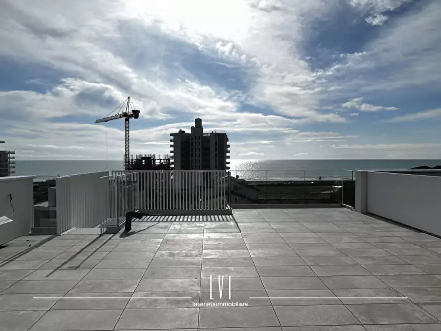 appartamento in vendita a Jesolo in zona Lido