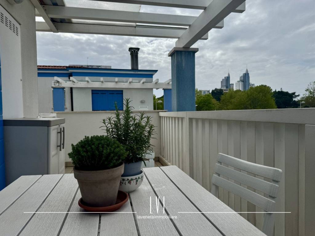 appartamento in vendita a Jesolo in zona Lido