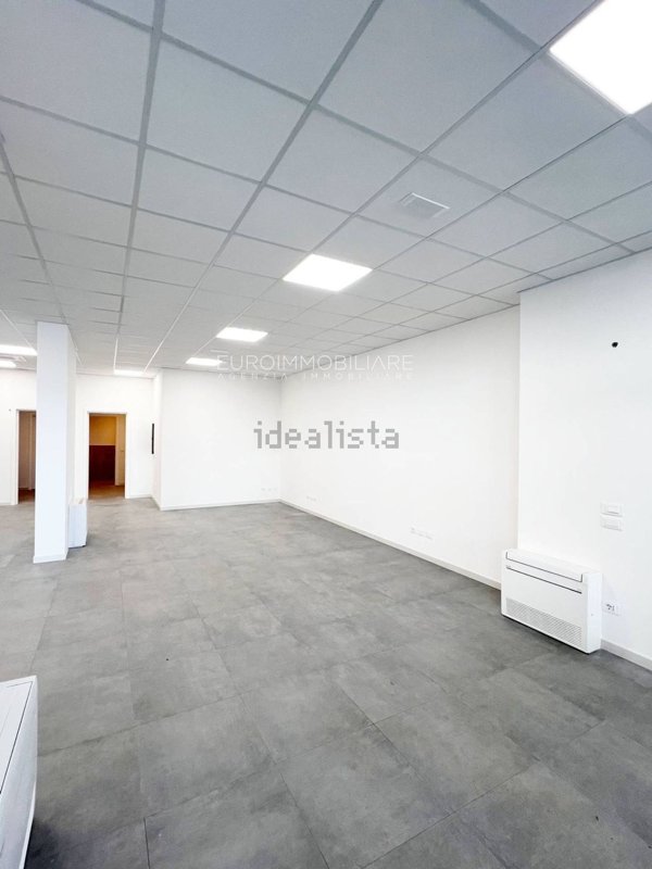 locale commerciale in vendita a Jesolo