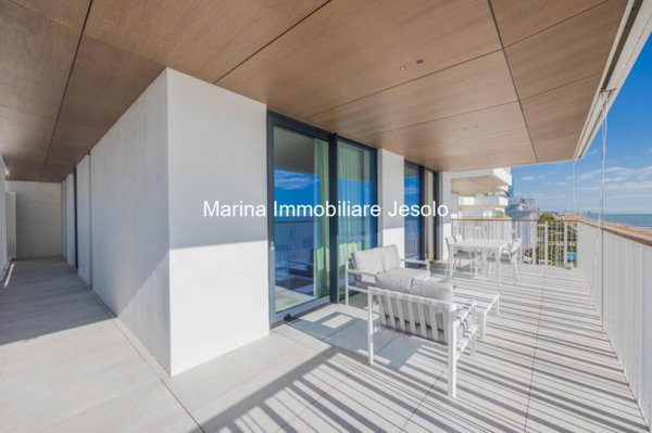 appartamento in vendita a Jesolo in zona Lido