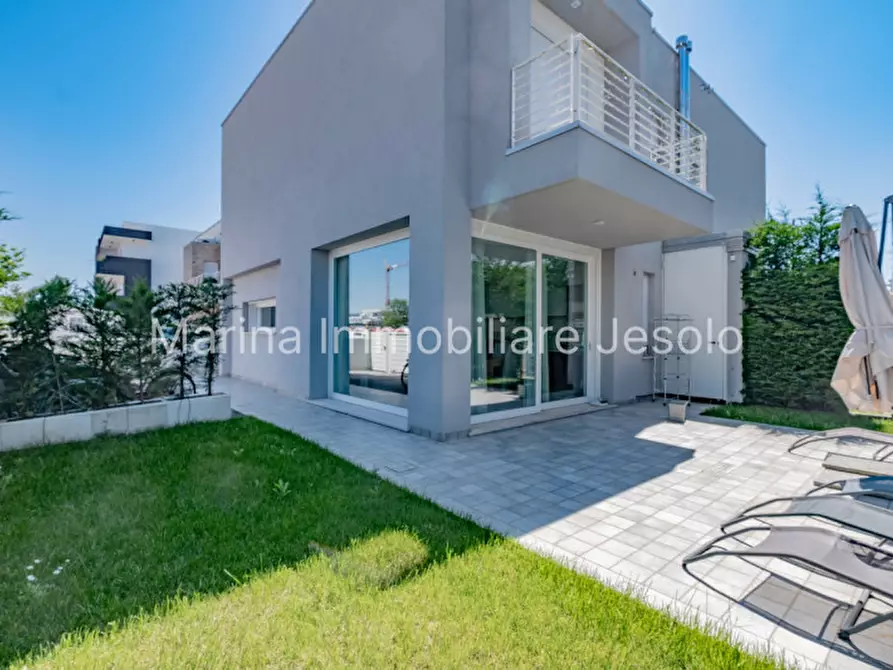 casa indipendente in vendita a Jesolo in zona Lido