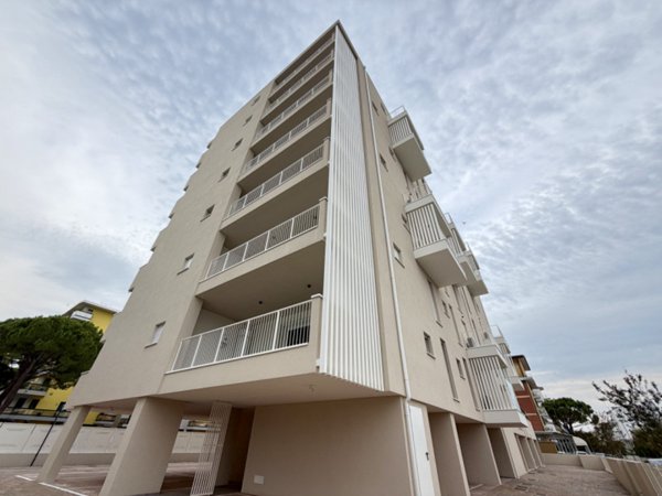 appartamento in vendita a Jesolo in zona Lido