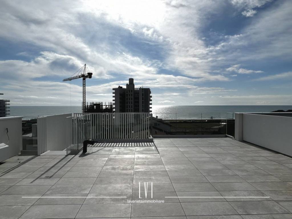 appartamento in vendita a Jesolo in zona Lido