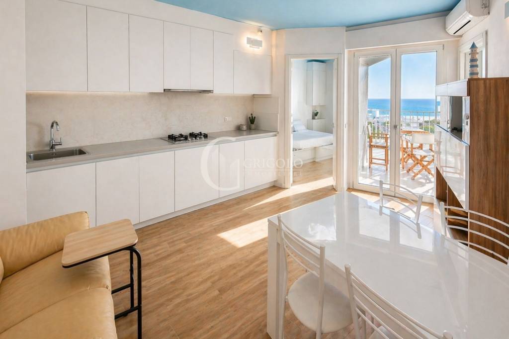 appartamento in vendita a Jesolo in zona Lido
